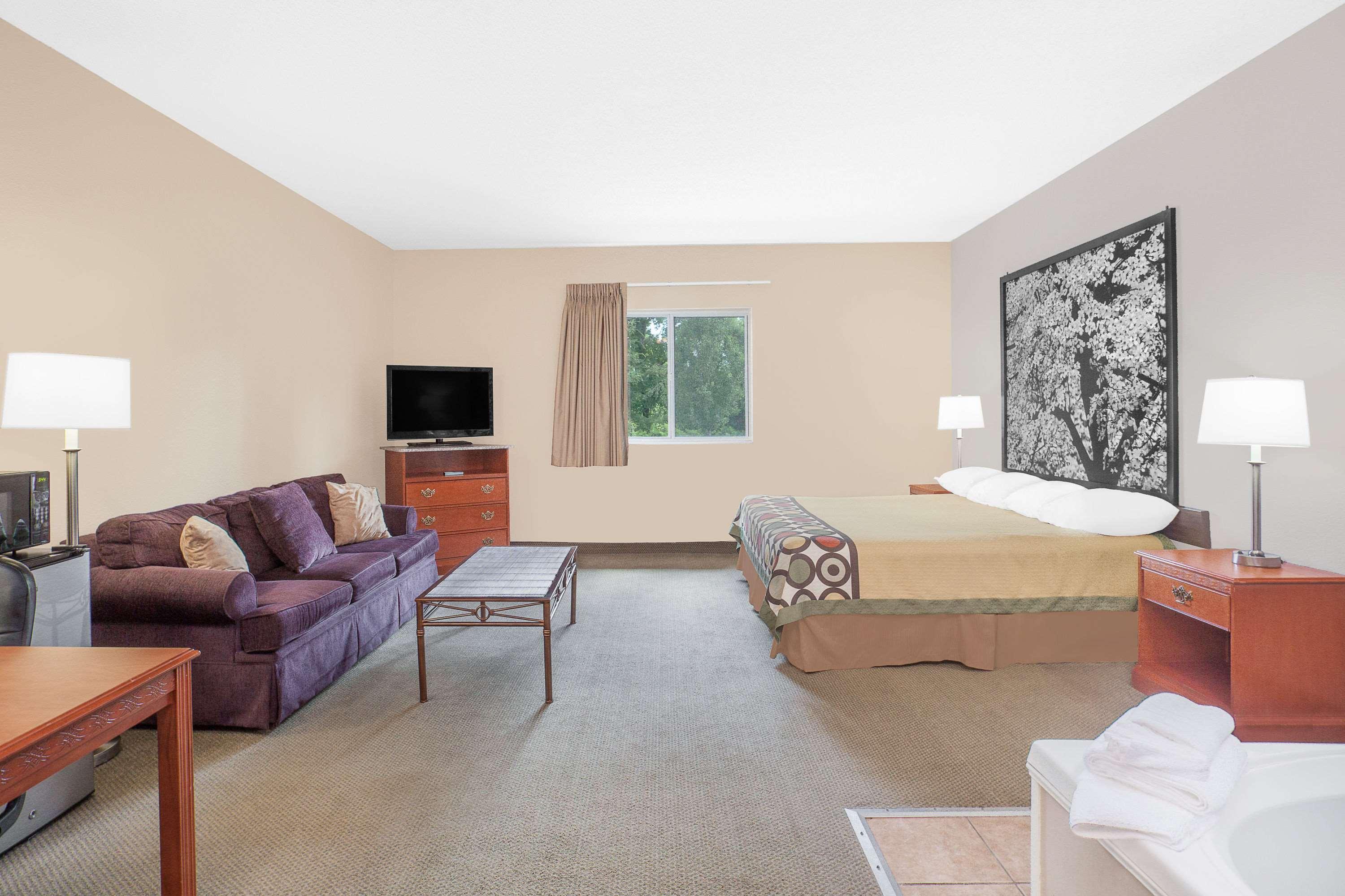 Super 8 By Wyndham Central City Exterior foto
